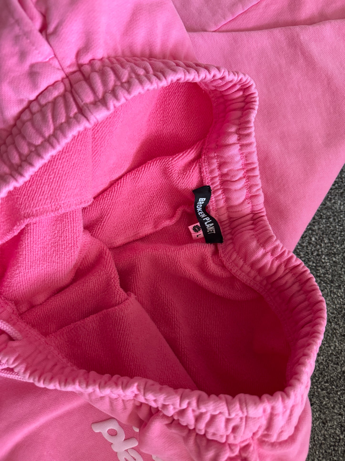 Broken Planet Pink Candy Full Set Size L